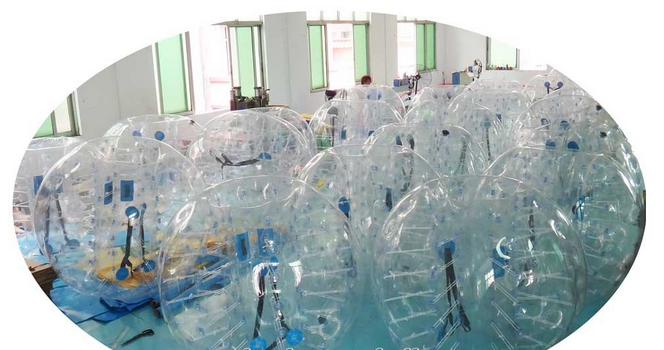 O futebol inflável da bola da bolha de Tpu, ser humano fez sob medida a bola abundante inflável louco