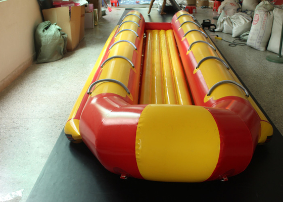 China Aqua que surfa os peixes de vôo infláveis dos povos do navio 12 do barco de banana rebocadores fornecedor