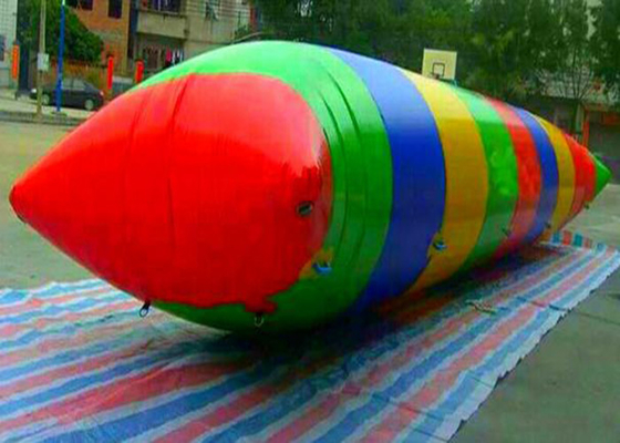China A água inflável gigante louca brinca/o trampolim da gota água do lago para adultos fornecedor