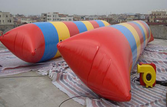 China Salto inflável da gota da água dos grandes brinquedos interessantes da associação da explosão com EN14960 fornecedor