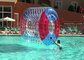 Rolo inflável da água das piscinas coloridas do quintal para jogos dos esportes fornecedor